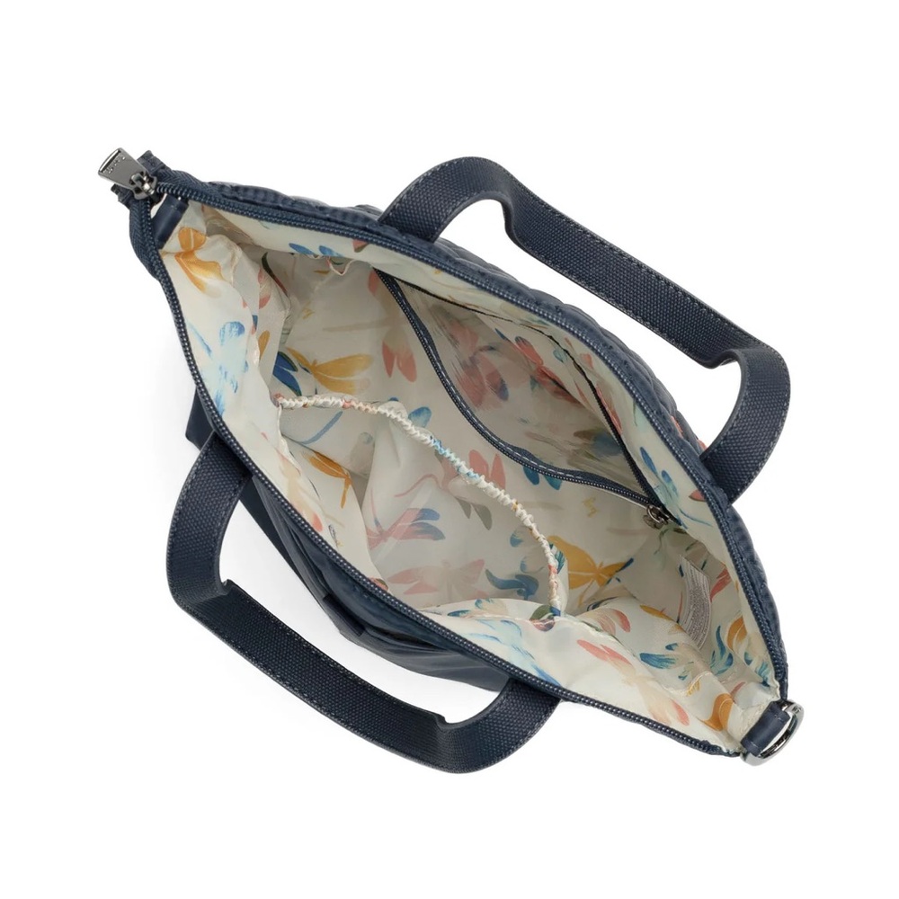 Lug Sprinkler Crossbody Bag Metallic Silver Patriotic Embroidery NWT - Picture 16 of 16
